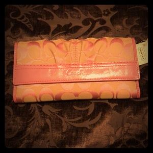 Coach Timeless Classic Print Wallet